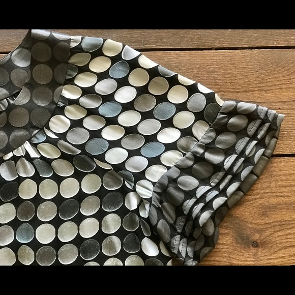 Pre-owned BCBG Max Azria Polka Dot Blouse, Size M - Picture 5 of 9